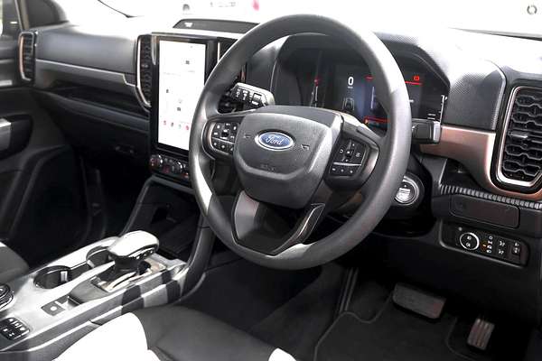 2024 Ford Everest Ambiente