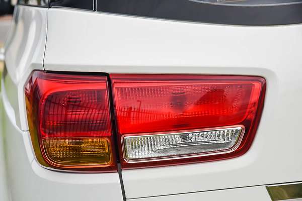 2016 Kia Carnival S YP