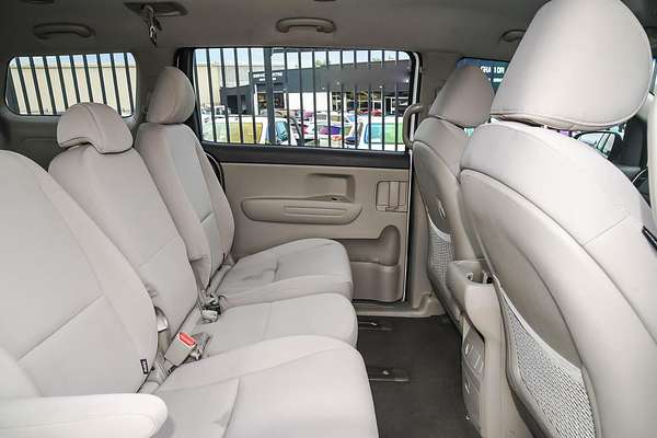 2016 Kia Carnival S YP