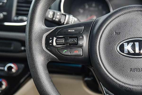 2016 Kia Carnival S YP