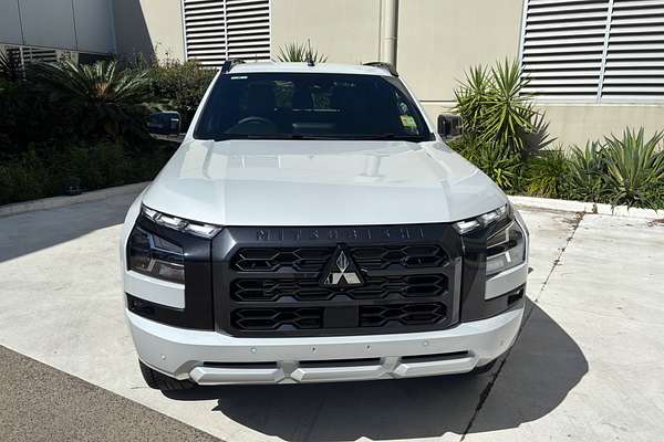 2024 Mitsubishi Triton GSR Special Edition MV 4X4