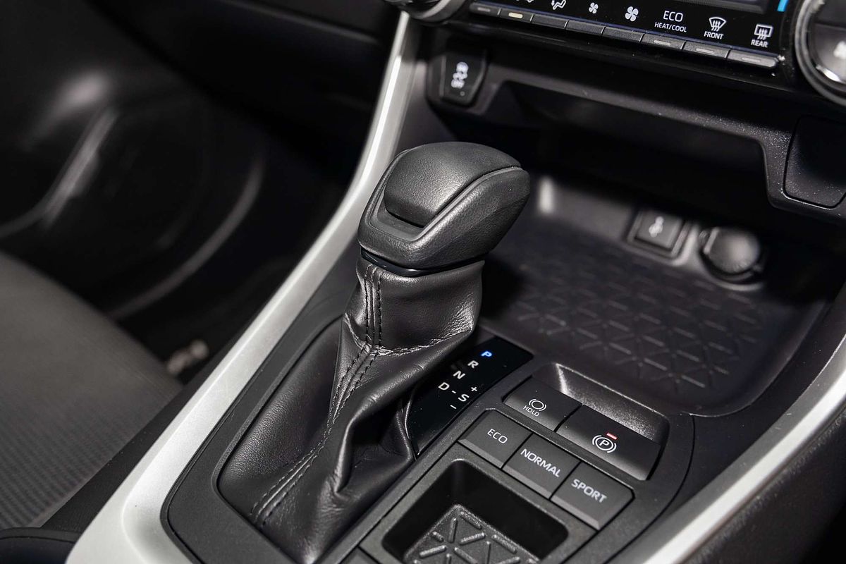 2020 Toyota RAV4 GX AXAH52R