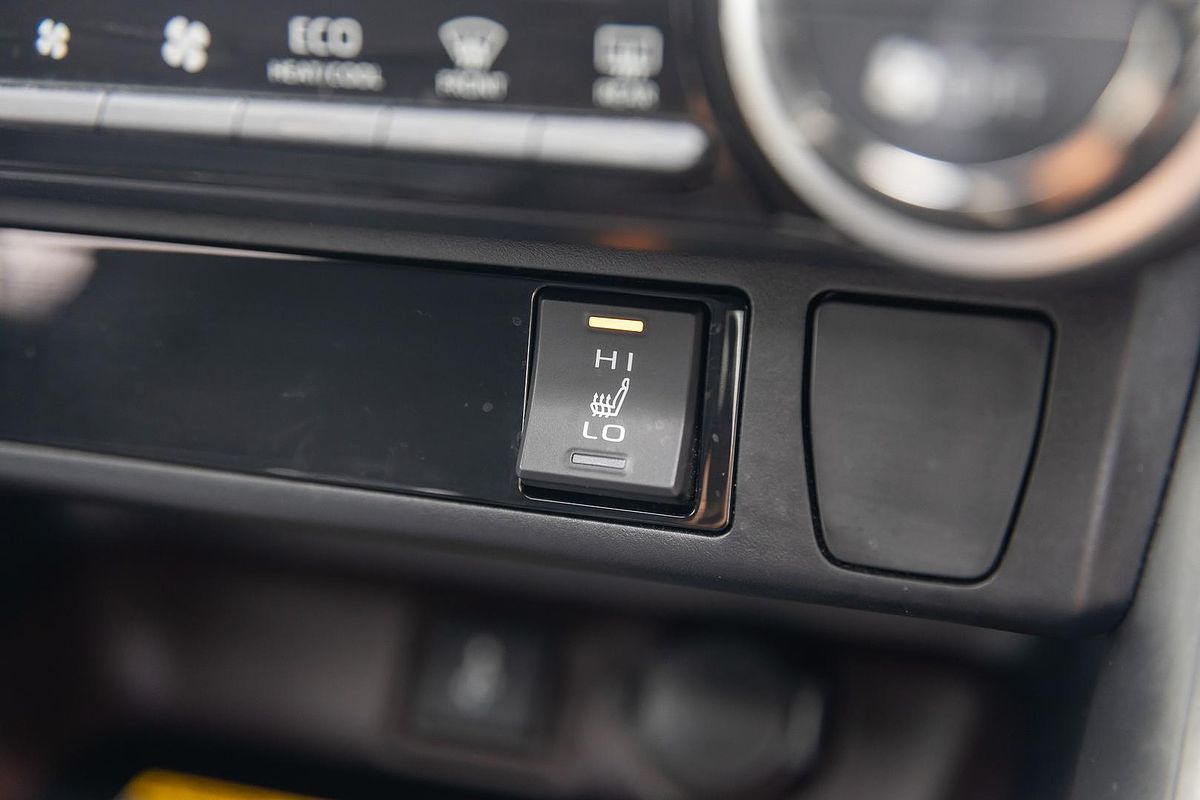 2019 Toyota RAV4 Cruiser MXAA52R