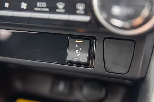 2019 Toyota RAV4 Cruiser MXAA52R