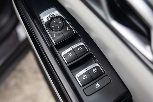2022 Kia Carnival S KA4