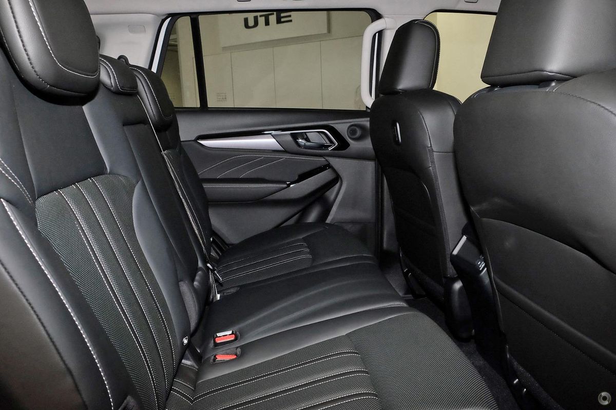 2024 Isuzu MU-X LS-T