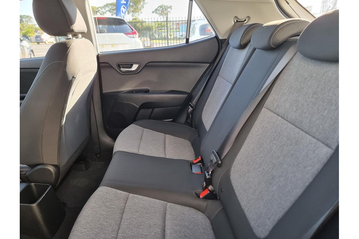 2022 Kia Stonic S YB