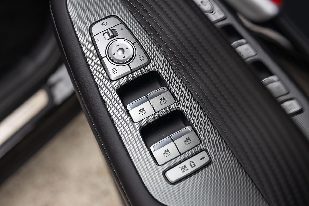 2024 Hyundai Palisade Calligraphy Black Ink LX2.V5
