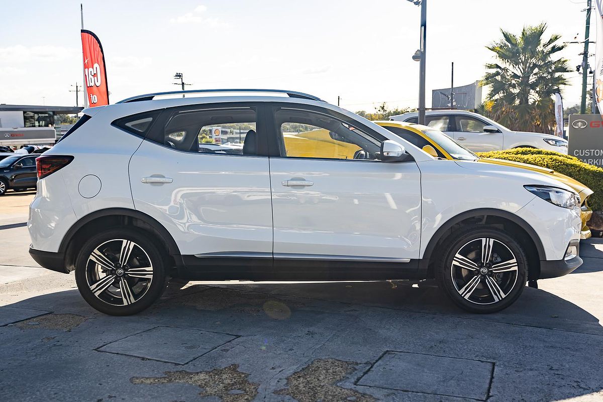 2018 MG ZS Essence AZS1