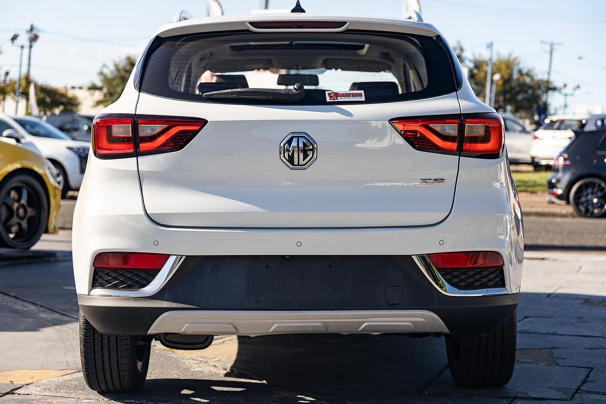 2018 MG ZS Essence AZS1