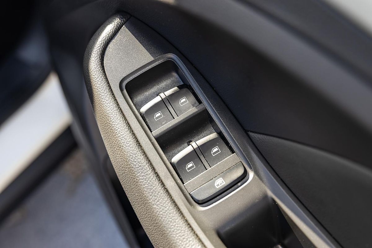 2018 MG ZS Essence AZS1