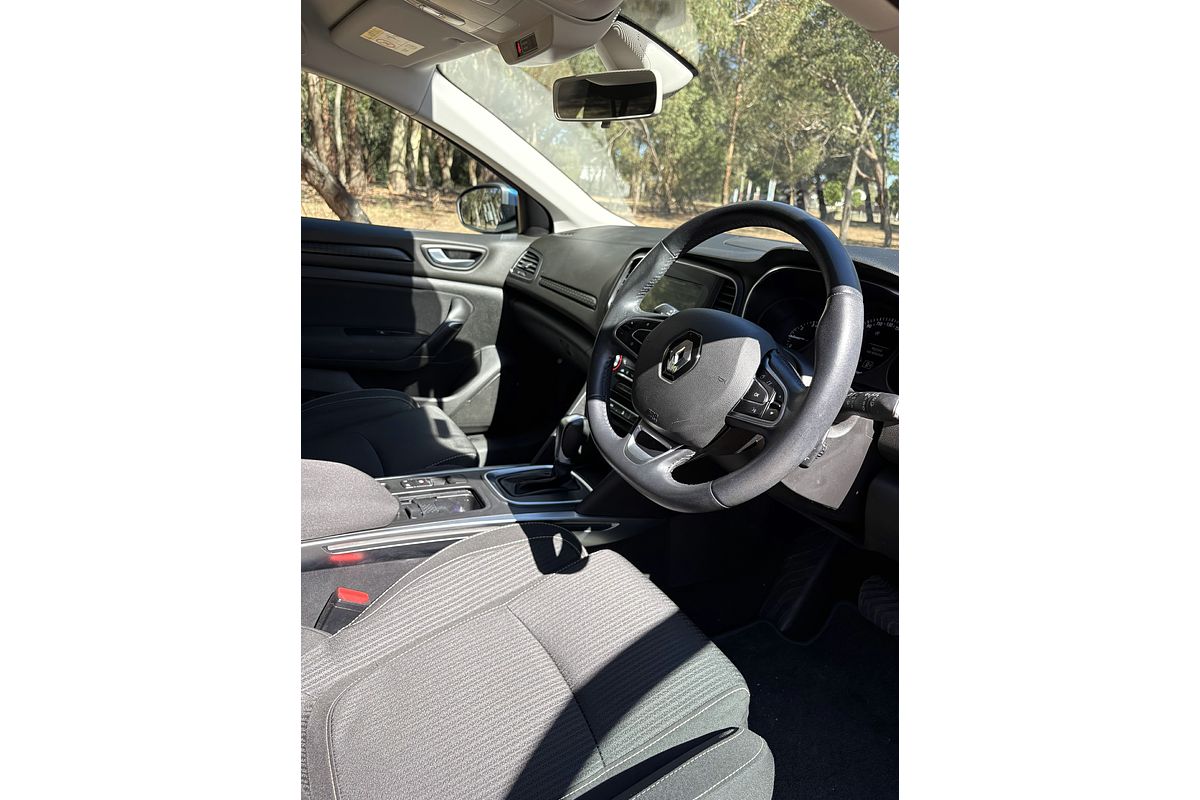 2018 Renault Megane Zen KFB