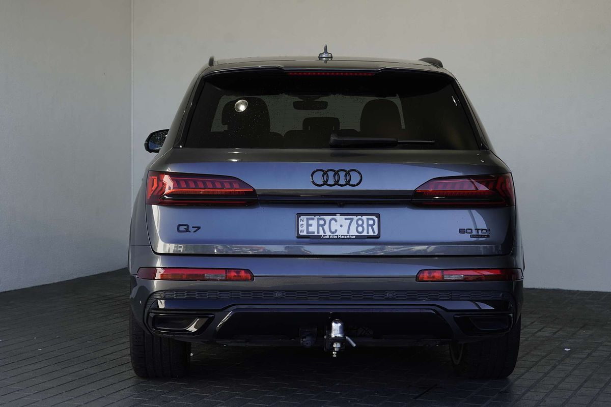 2022 Audi Q7 50 TDI S line 4M