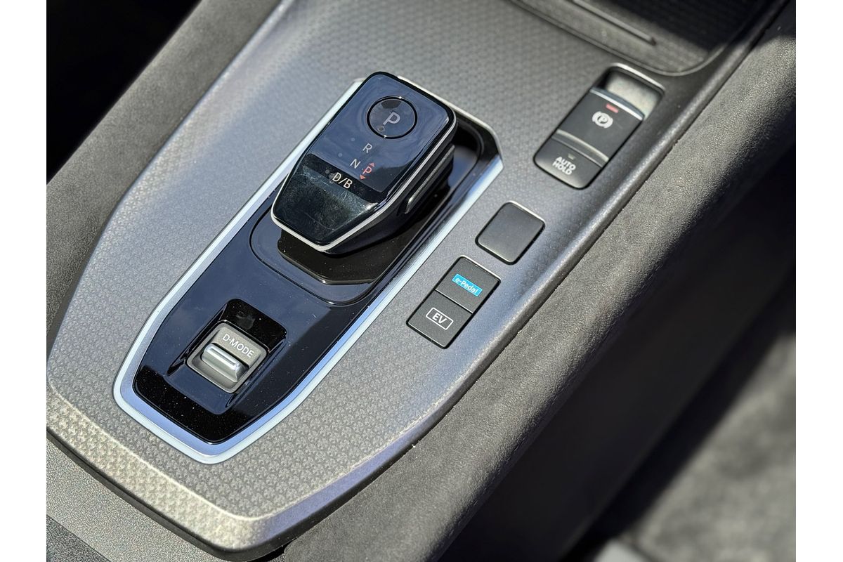 2025 Nissan QASHQAI N-DESIGN e-POWER J12