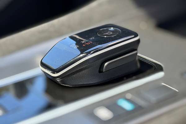 2025 Nissan QASHQAI N-DESIGN e-POWER J12