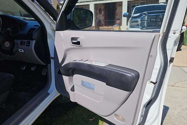 2010 Mitsubishi Triton GLX-R MN 4X4