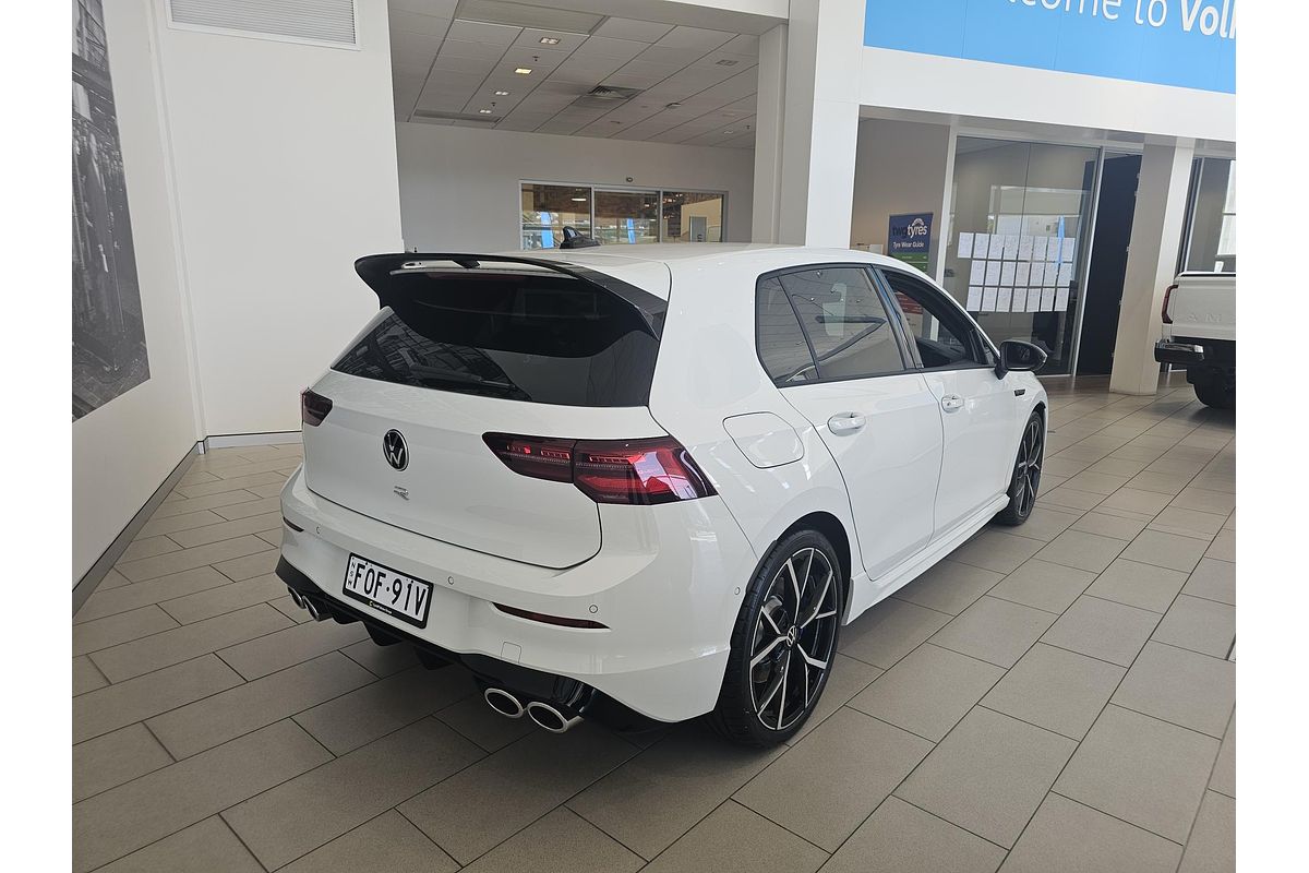 2024 Volkswagen Golf R 8