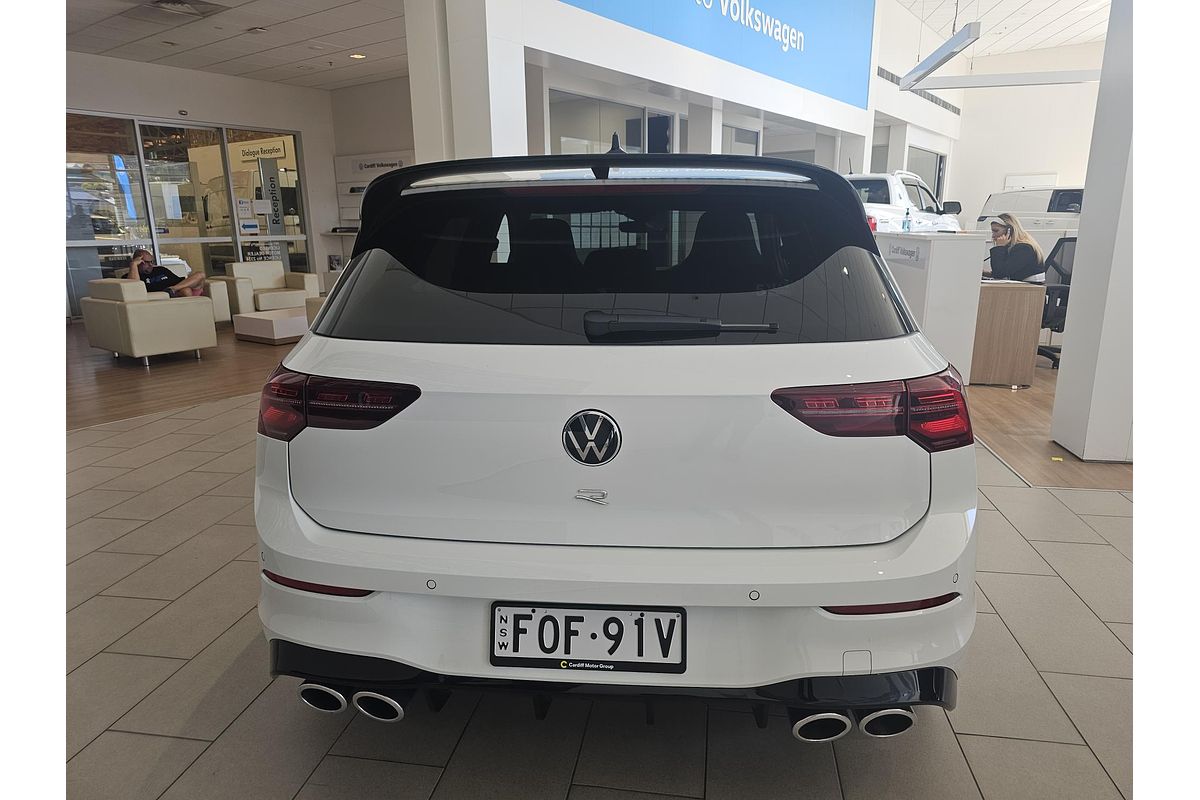2024 Volkswagen Golf R 8