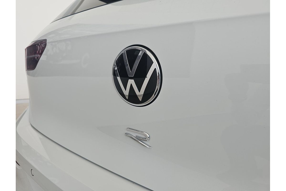 2024 Volkswagen Golf R 8