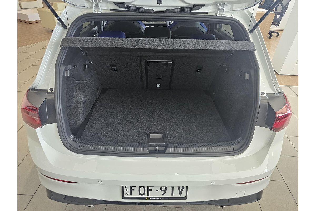 2024 Volkswagen Golf R 8
