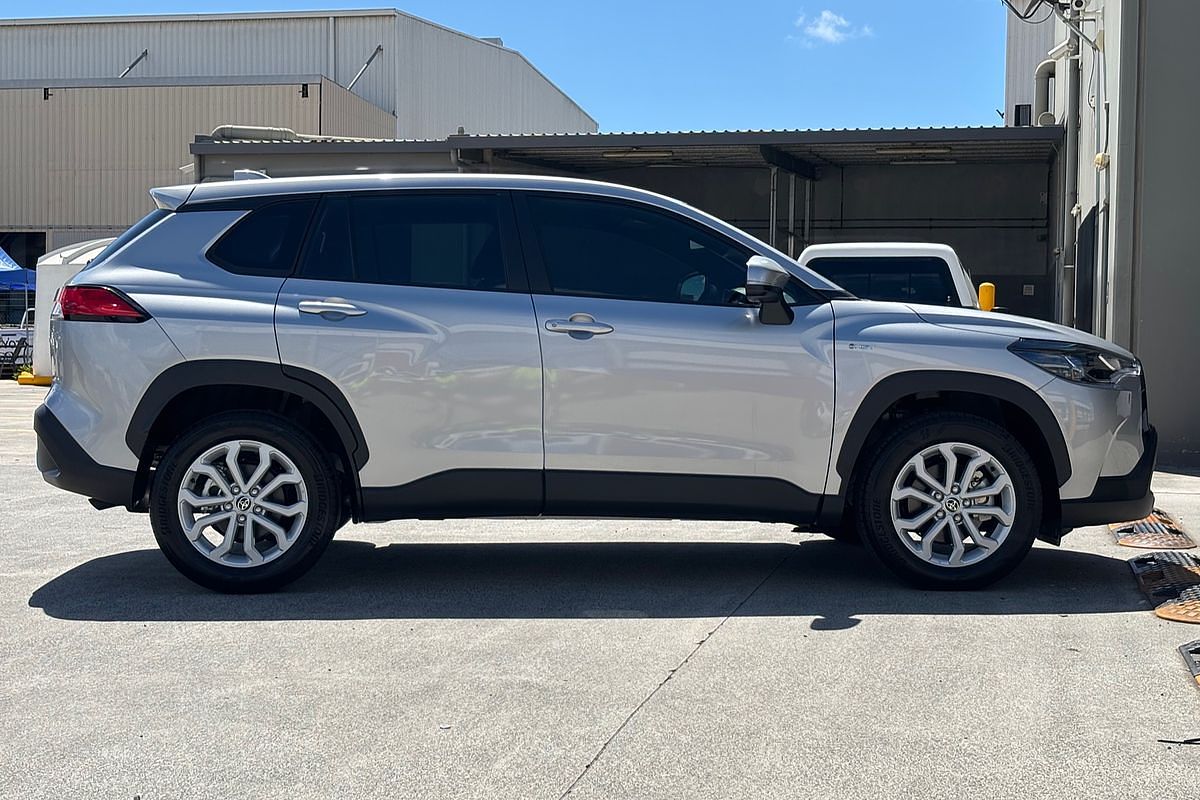 2024 Toyota Corolla Cross GX MXGH10R