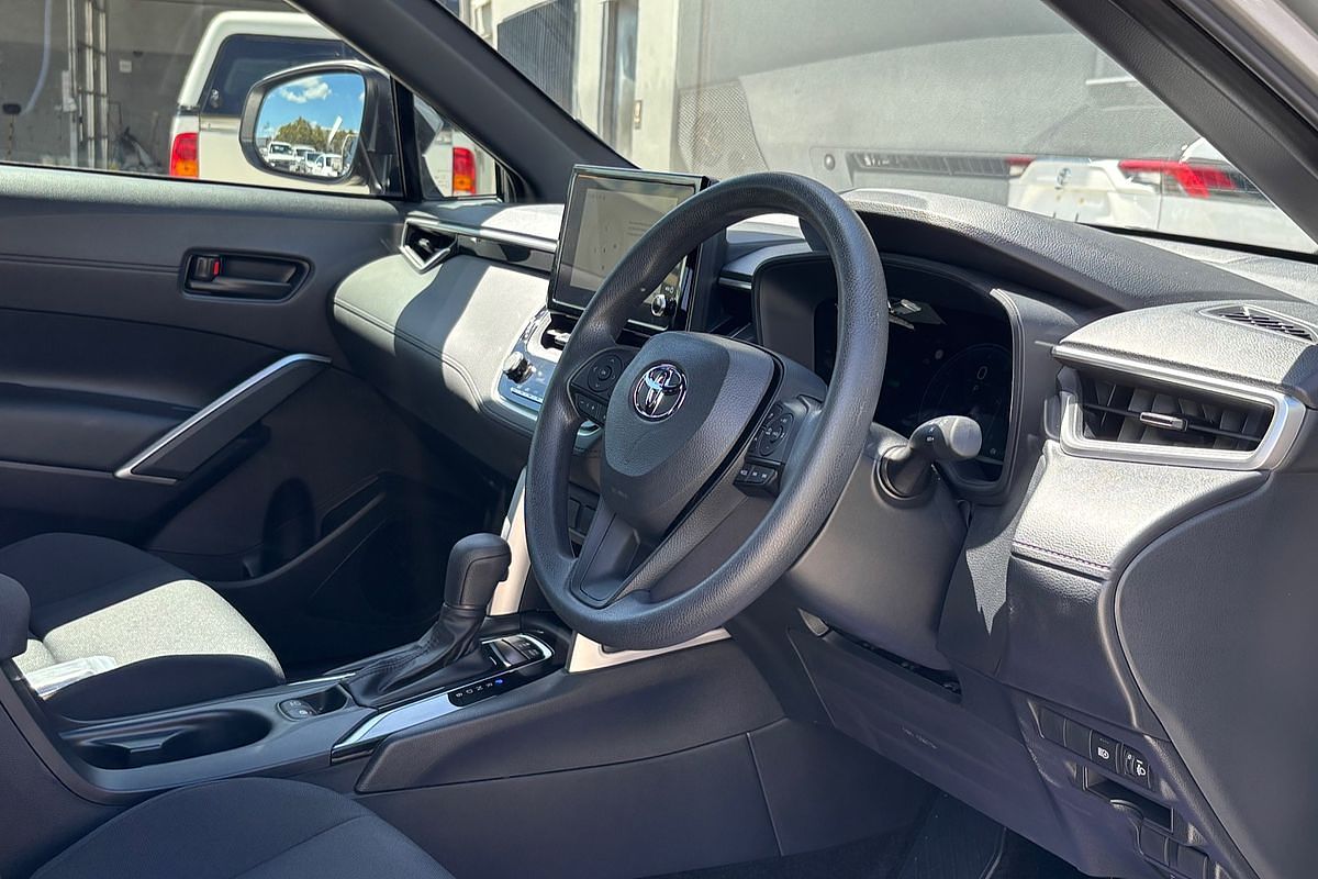 2024 Toyota Corolla Cross GX MXGH10R