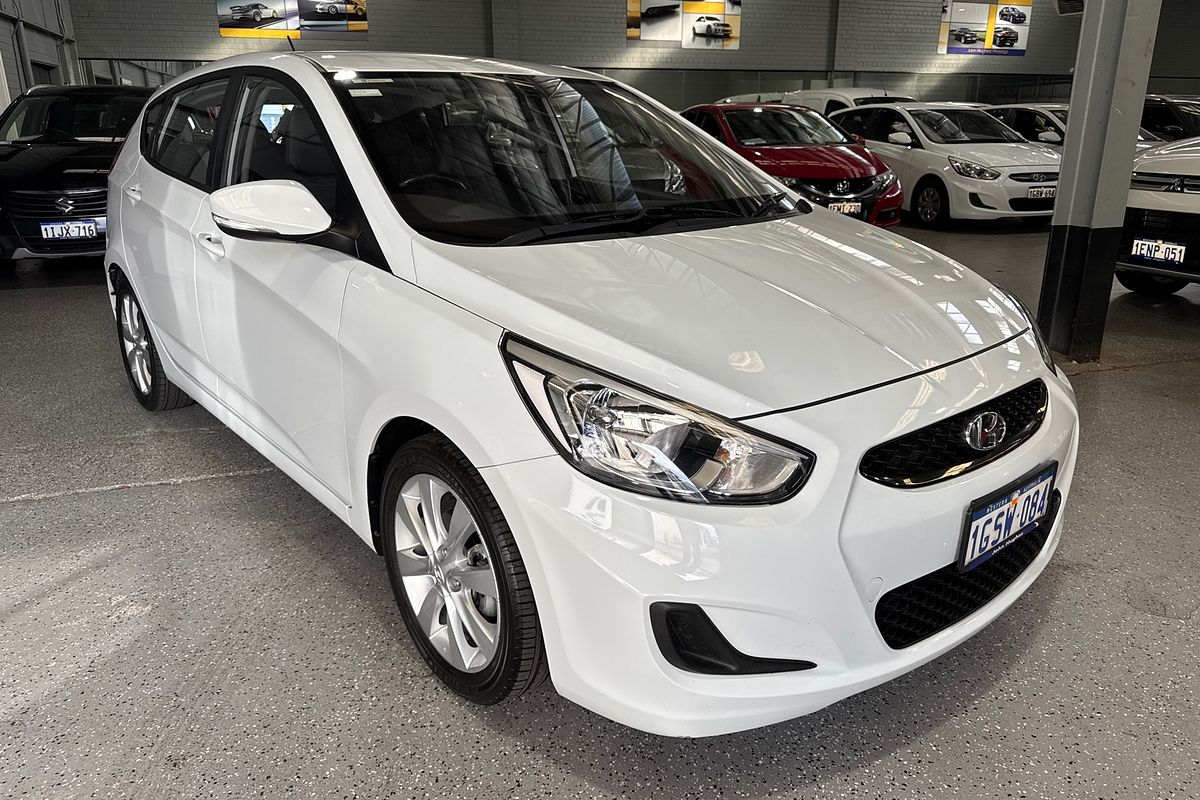 2019 Hyundai Accent Sport RB6