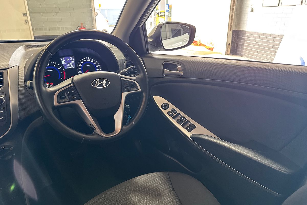 2019 Hyundai Accent Sport RB6