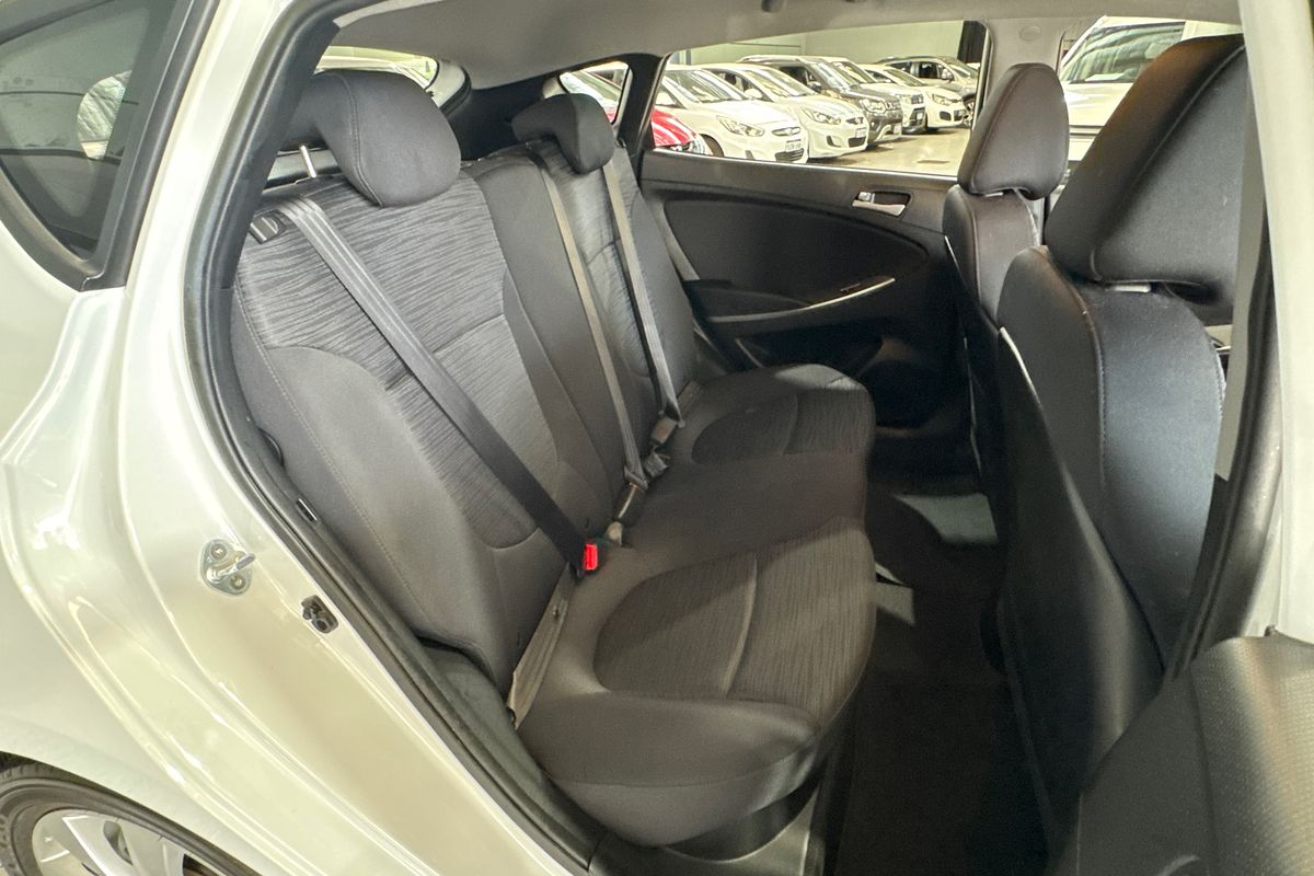 2019 Hyundai Accent Sport RB6