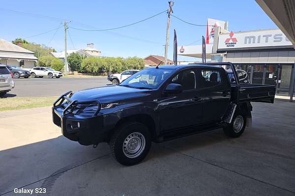 2023 Mitsubishi Triton GLX MR 4X4