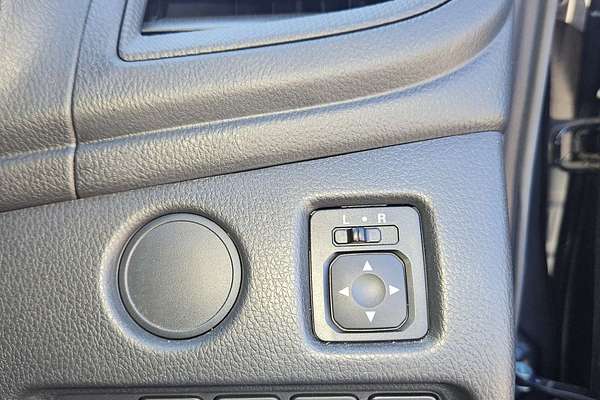 2023 Mitsubishi Triton GLX MR 4X4