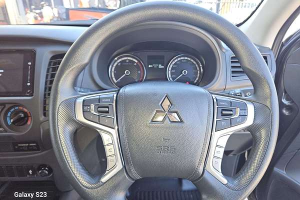2023 Mitsubishi Triton GLX MR 4X4