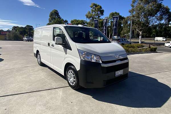 2024 Toyota Hiace GDH300R LWB