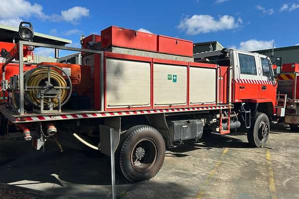 1995 Isuzu FTS DUAL CAB 700