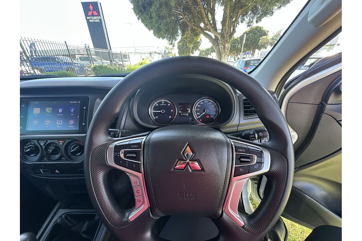2023 Mitsubishi Triton GLX MR 4X4