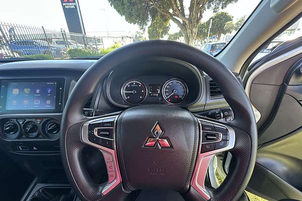 2023 Mitsubishi Triton GLX MR 4X4