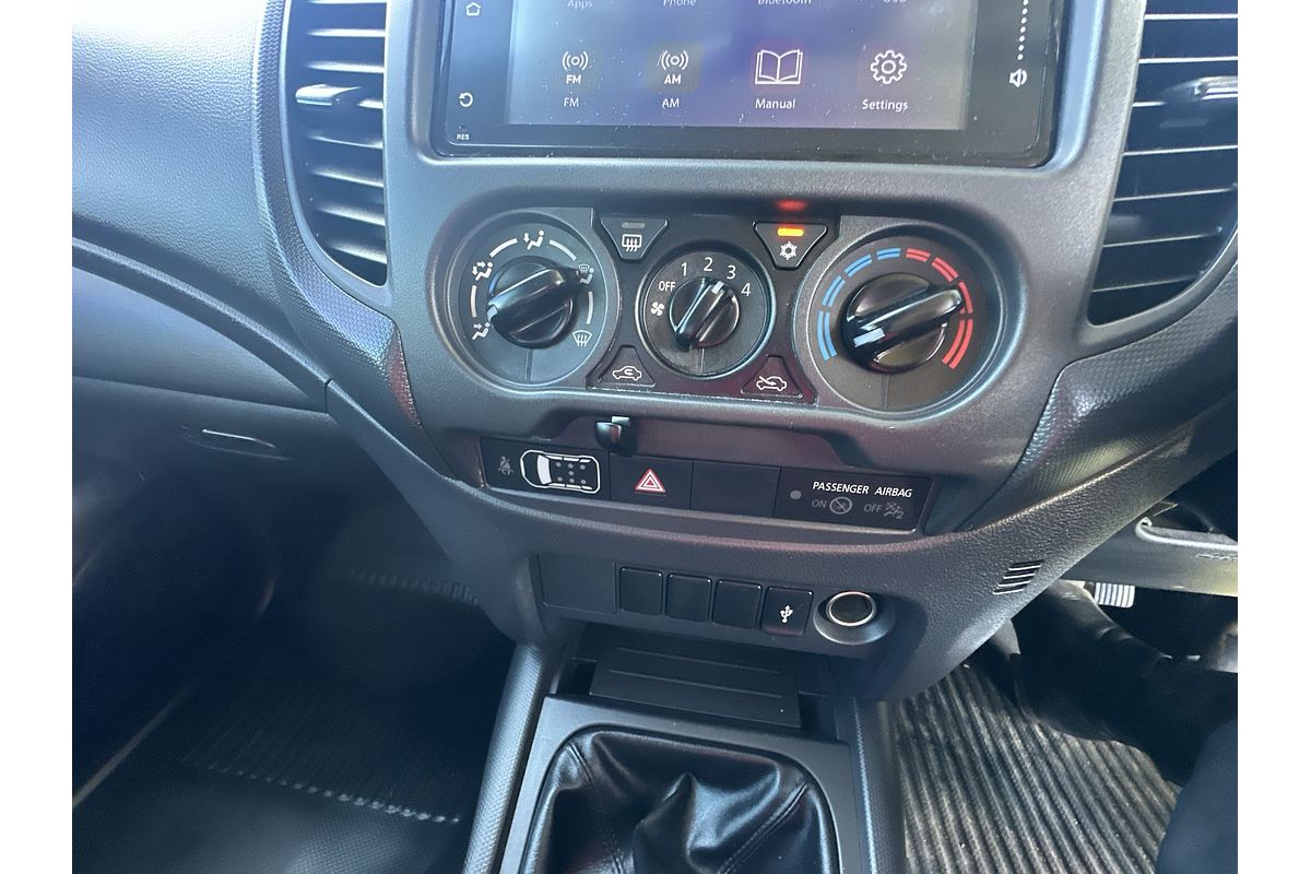 2023 Mitsubishi Triton GLX MR 4X4