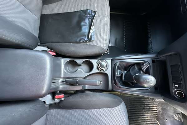 2023 Mitsubishi Triton GLX MR 4X4