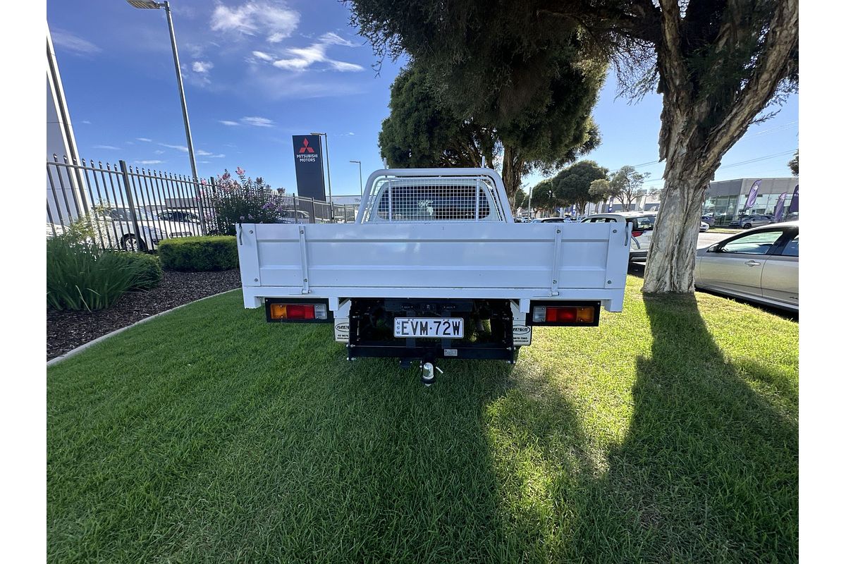 2023 Mitsubishi Triton GLX MR 4X4
