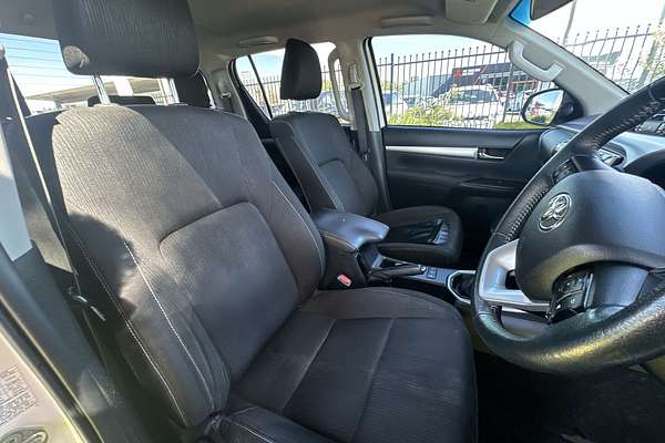 2020 Toyota Hilux SR5 GUN126R 4X4