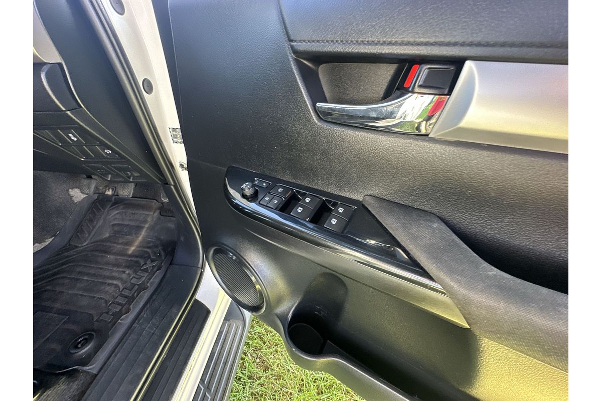 2020 Toyota Hilux SR5 GUN126R 4X4
