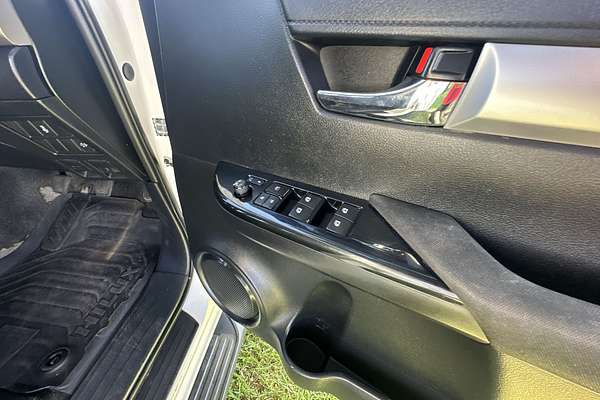 2020 Toyota Hilux SR5 GUN126R 4X4