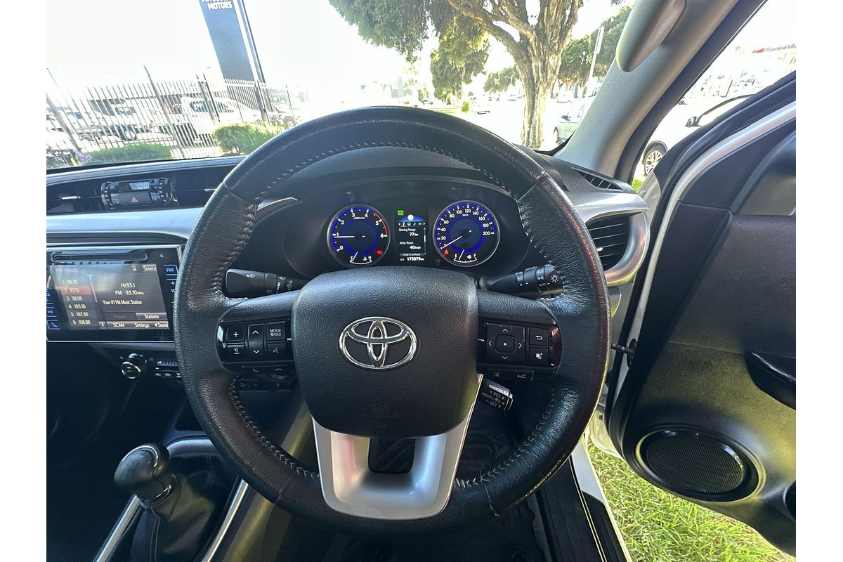 2020 Toyota Hilux SR5 GUN126R 4X4
