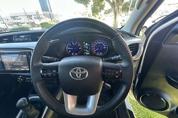 2020 Toyota Hilux SR5 GUN126R 4X4