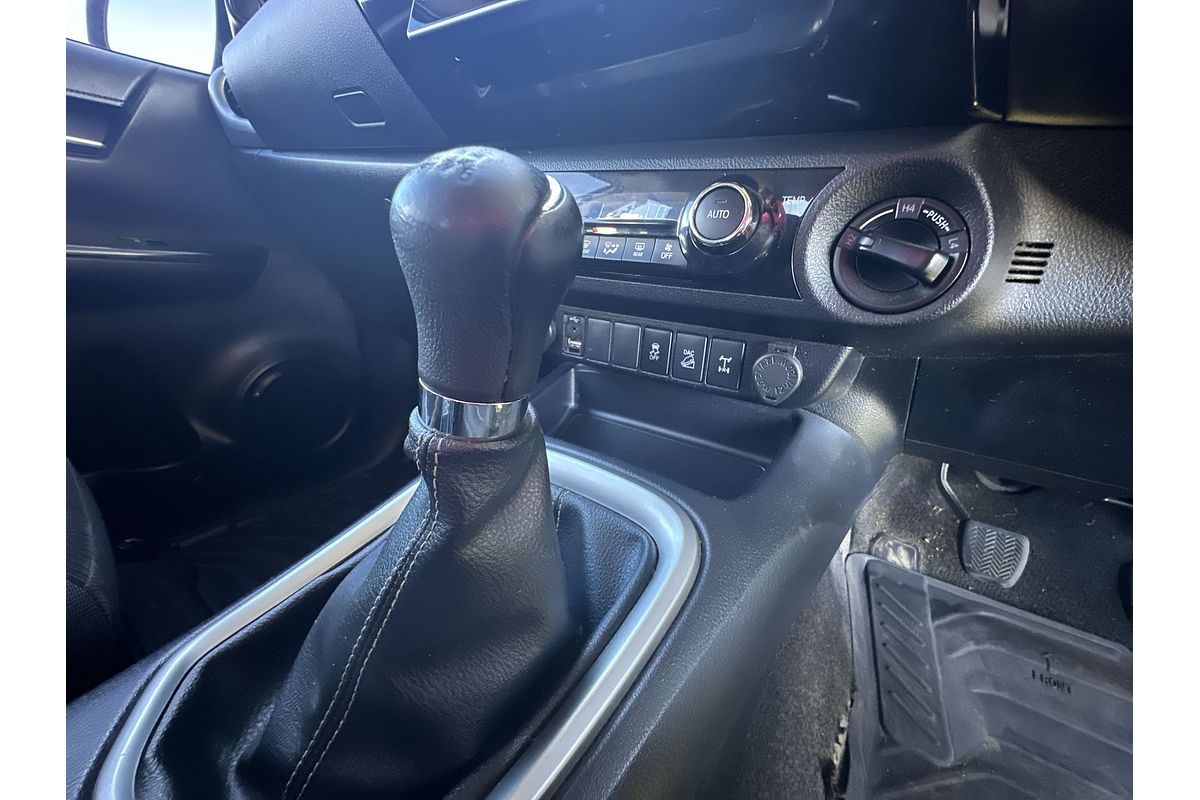2020 Toyota Hilux SR5 GUN126R 4X4