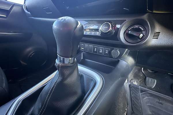 2020 Toyota Hilux SR5 GUN126R 4X4
