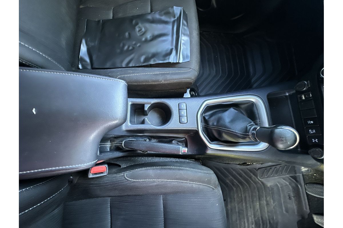 2020 Toyota Hilux SR5 GUN126R 4X4