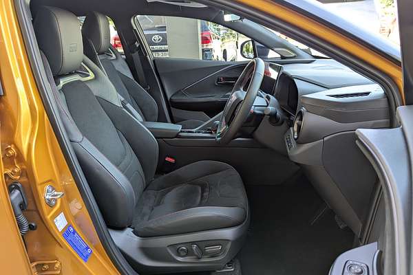 2023 Toyota C-HR GR Sport MAXH25R