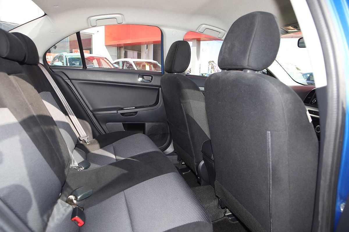 2015 Mitsubishi Lancer ES Sport CJ