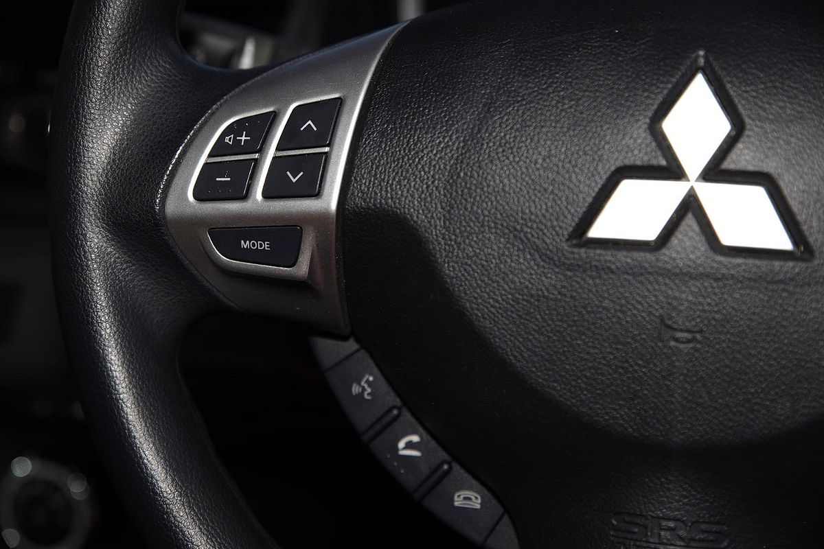 2015 Mitsubishi Lancer ES Sport CJ